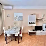 In 43211 Apartment *
