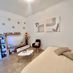 In 43211 Apartment