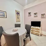 In 43211 Apartment *