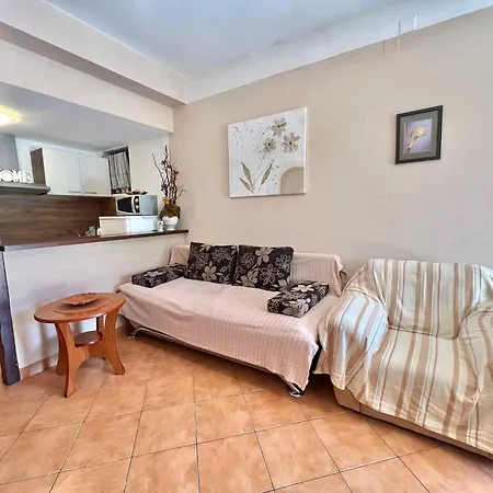 In 43211 Apartment *