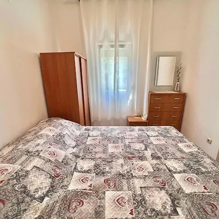 In 43211 Apartment *