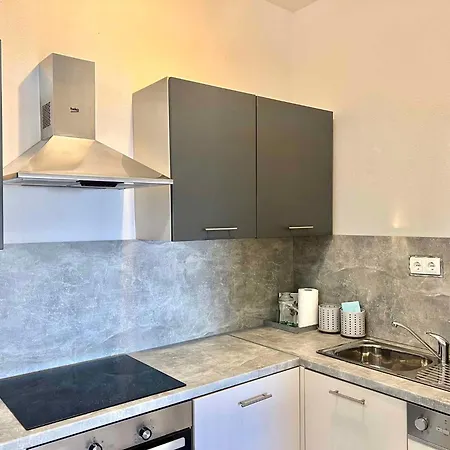 Apartment In 43211 Dramalj