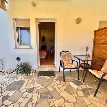 Apartman In 43211 Dramalj
